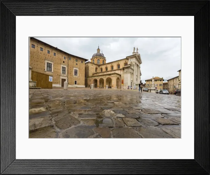 Framed Print : View of the arcades beside the ancient Duomo and Palazzo Ducale, Urbino, Province of Pesaro Framed Print : View of the arcades beside the ancient Duomo and Palazzo Ducale, Urbino, Province of Pesaro