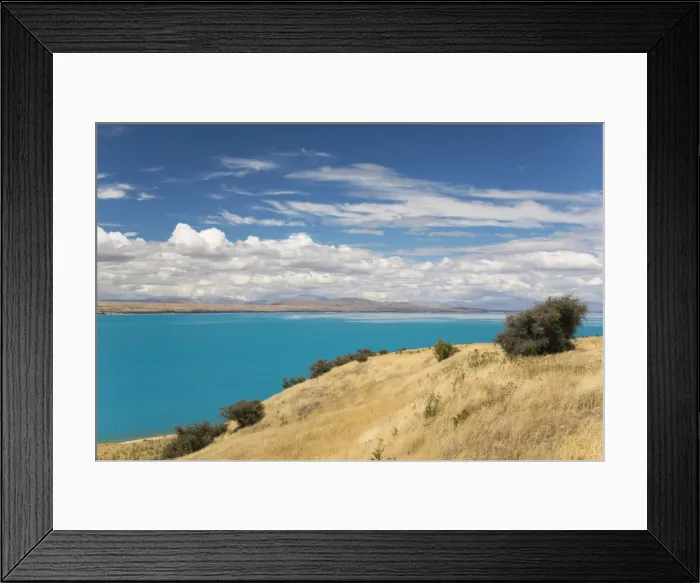 Framed Print : View across the turquoise waters of Lake Pukaki, near Twizel, Mackenzie district Framed Print : View across the turquoise waters of Lake Pukaki, near Twizel, Mackenzie district