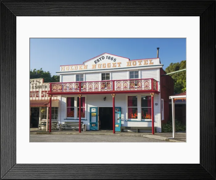 Framed Print : Historic building evoking the west coasts gold-mining past, Shantytown, Greymouth Framed Print : Historic building evoking the west coasts gold-mining past, Shantytown, Greymouth