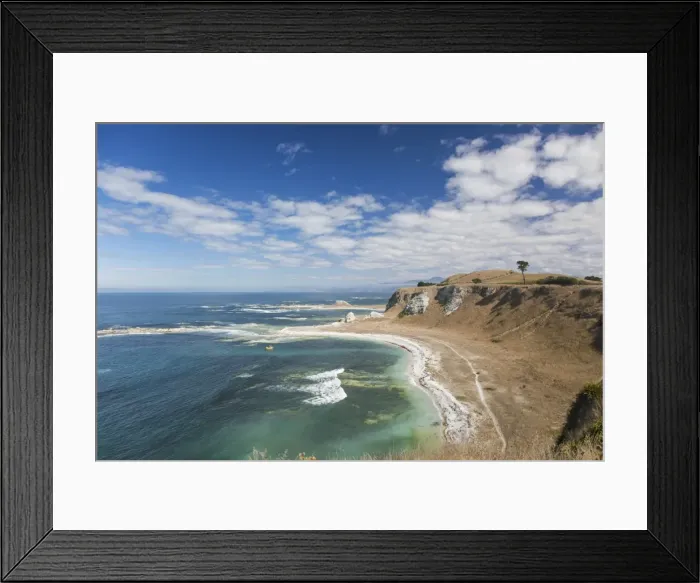 Framed Print : View over the coastline of the Kaikoura Peninsula from the Kaikoura Peninsula Walkway Framed Print : View over the coastline of the Kaikoura Peninsula from the Kaikoura Peninsula Walkway