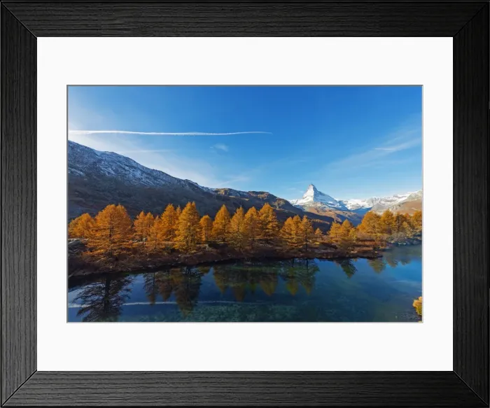 Framed Print : The Matterhorn, 4478m, and Grindjisee mountain lake in autumn, Zermatt, Valais, Swiss Alps Framed Print : The Matterhorn, 4478m, and Grindjisee mountain lake in autumn, Zermatt, Valais, Swiss Alps