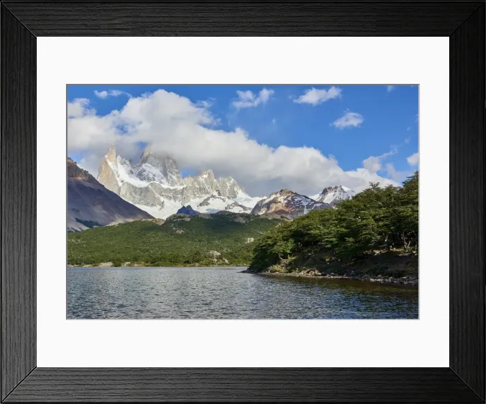Framed Print : Capri Lagoon with Monte Fitz Roy in the background, Patagonia, Argentina, South America Framed Print : Capri Lagoon with Monte Fitz Roy in the background, Patagonia, Argentina, South America