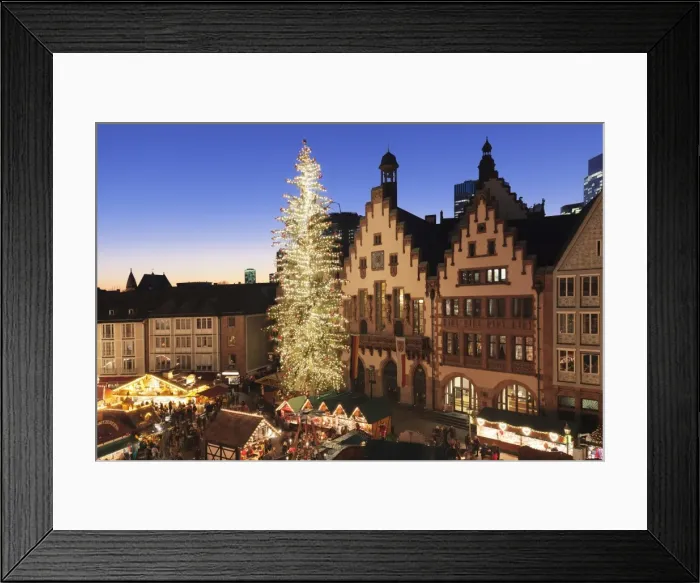 Framed Print : Christmas fair at Roemer, Roemerberg square, Frankfurt, Hesse, Germany, Europe Framed Print : Christmas fair at Roemer, Roemerberg square, Frankfurt, Hesse, Germany, Europe