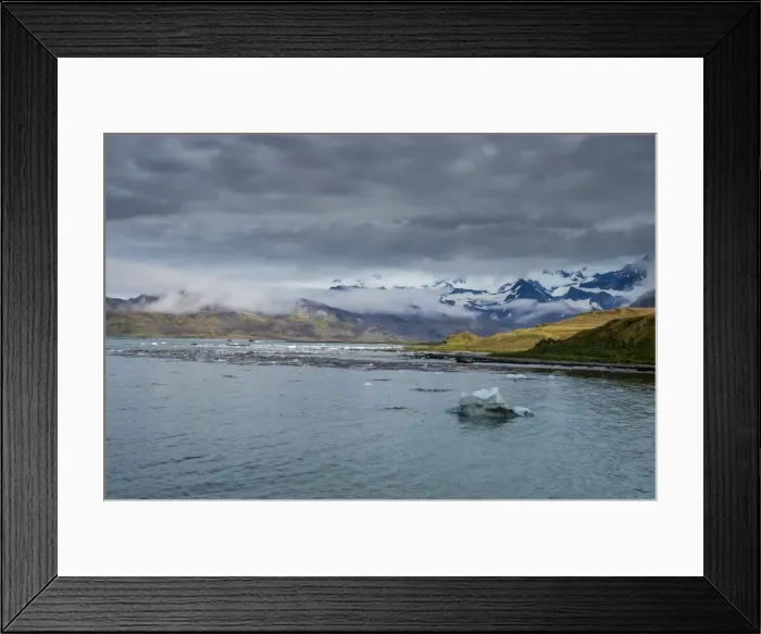 Framed Print : The bay of Grytviken, South Georgia, Antarctica, Polar Regions