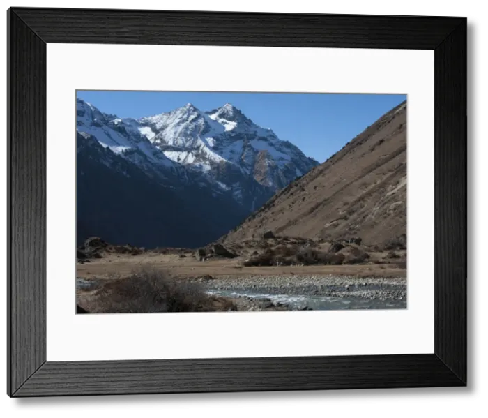 Framed Print : Jangothang valley, Thimpu District, Bhutan, Himalayas, Asia Framed Print : Jangothang valley, Thimpu District, Bhutan, Himalayas, Asia