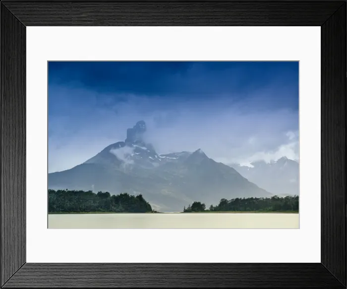 Framed Print : The Magellan Straits and Darwin Mountain range, Alberto de Agostini National Park Framed Print : The Magellan Straits and Darwin Mountain range, Alberto de Agostini National Park