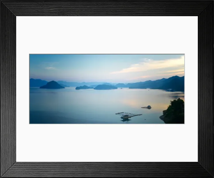 Framed Print : A calm view of southeast Qiandao Lake in Zhejiang province at dusk, Zhejiang, China, Asia Framed Print : A calm view of southeast Qiandao Lake in Zhejiang province at dusk, Zhejiang, China, Asia