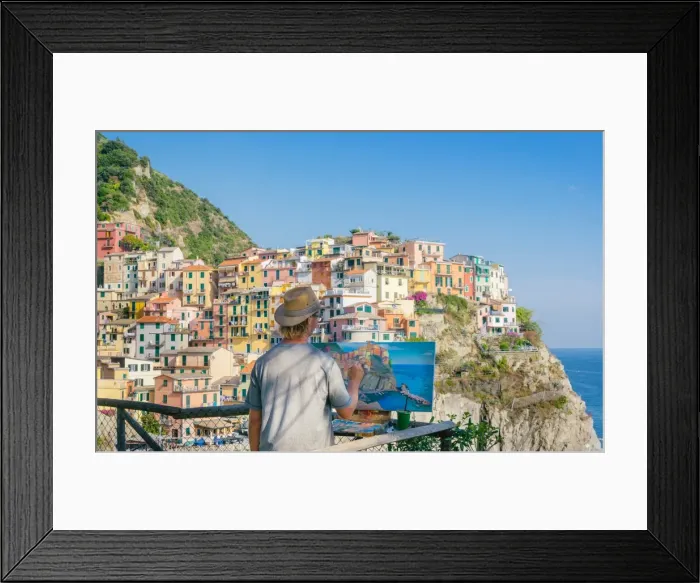 Framed Print : A painter at Manarola, Cinque Terre, UNESCO World Heritage Site, Liguria, Italian Riviera Framed Print : A painter at Manarola, Cinque Terre, UNESCO World Heritage Site, Liguria, Italian Riviera