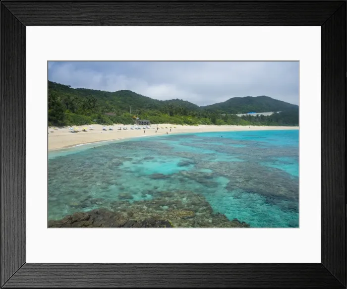 Framed Print : Turquoise waters on Furuzamami Beach, Zamami Island, Kerama Islands, Okinawa, Japan, Asia Framed Print : Turquoise waters on Furuzamami Beach, Zamami Island, Kerama Islands, Okinawa, Japan, Asia