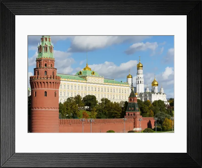 Framed Print : View of the Kremlin, UNESCO World Heritage Site, Moscow, Russia, Europe Framed Print : View of the Kremlin, UNESCO World Heritage Site, Moscow, Russia, Europe