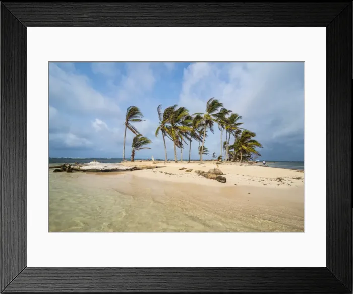 Framed Print : Beautiful little island, Achutupu, San Blas Islands, Kuna Yala, Panama, Central America Framed Print : Beautiful little island, Achutupu, San Blas Islands, Kuna Yala, Panama, Central America