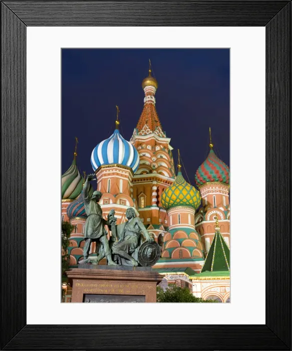 Framed Print : St. Basils Cathedral and the statue of Kuzma Minin and Dmitry Posharsky lit up at night Framed Print : St. Basils Cathedral and the statue of Kuzma Minin and Dmitry Posharsky lit up at night