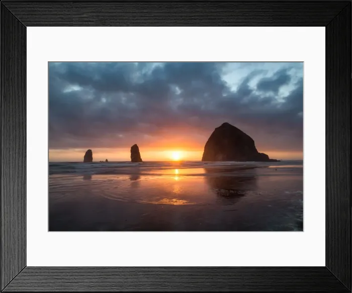 Framed Print : Sunset behind Haystack Rock at Cannon Beach on the Pacific Northwest coast, Oregon Framed Print : Sunset behind Haystack Rock at Cannon Beach on the Pacific Northwest coast, Oregon