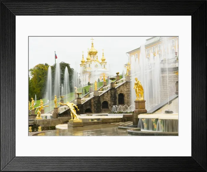 Framed Print : The Grand Cascade in front of the Grand Palace, Peterhof, UNESCO World Heritage Site, near St Framed Print : The Grand Cascade in front of the Grand Palace, Peterhof, UNESCO World Heritage Site, near St