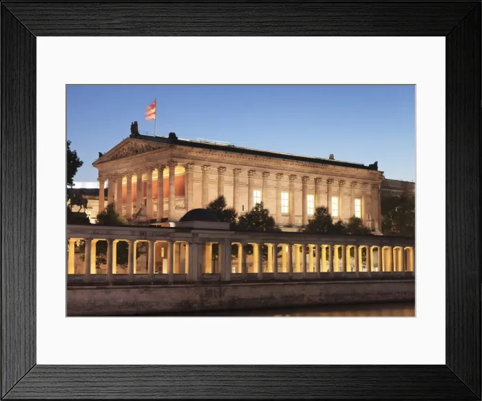 Framed Print : Alte Nationalgalerie (Old National Gallery), Colonnades, Museum Island, UNESCO World Heritage Site Framed Print : Alte Nationalgalerie (Old National Gallery), Colonnades, Museum Island, UNESCO World Heritage Site