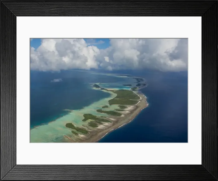 Framed Print : Aerial of the blue lagoon in Rangiroa, Tuamotus, French Polynesia, Pacific Framed Print : Aerial of the blue lagoon in Rangiroa, Tuamotus, French Polynesia, Pacific