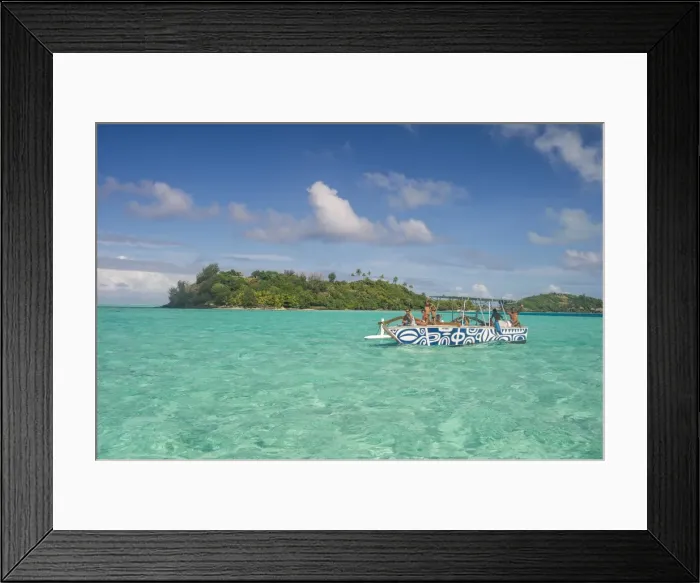 Framed Print : Little boat in the turquoise lagoon of Bora Bora, Society Islands, French Polynesia Framed Print : Little boat in the turquoise lagoon of Bora Bora, Society Islands, French Polynesia