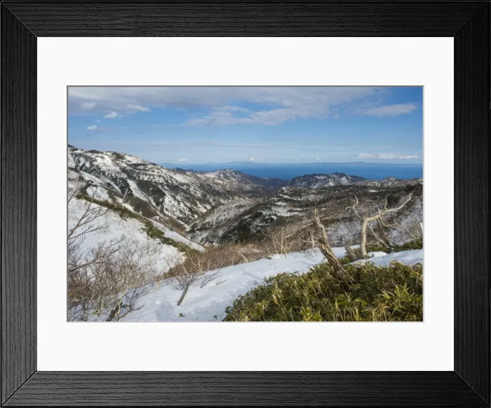Framed Print : Snowcapped mountains in Shiretoko National Park, UNESCO World Heritage Site, Hokkaido Framed Print : Snowcapped mountains in Shiretoko National Park, UNESCO World Heritage Site, Hokkaido