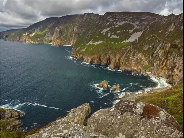 The cliffs at Slieve League, near Killybegs, County Donegal, Ulster, Republic of Ireland