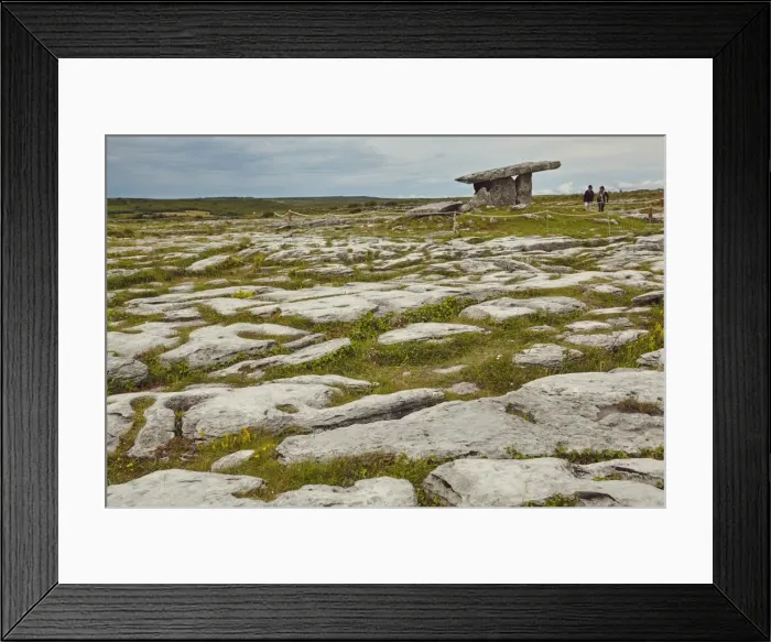 Framed Print : The Poulnabrone dolmen, prehistoric slab burial chamber, The Burren, County Clare Framed Print : The Poulnabrone dolmen, prehistoric slab burial chamber, The Burren, County Clare