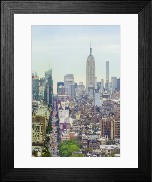 Framed Print : The Empire State Building and Manhattan skyline, New York City, United States of America Framed Print : The Empire State Building and Manhattan skyline, New York City, United States of America