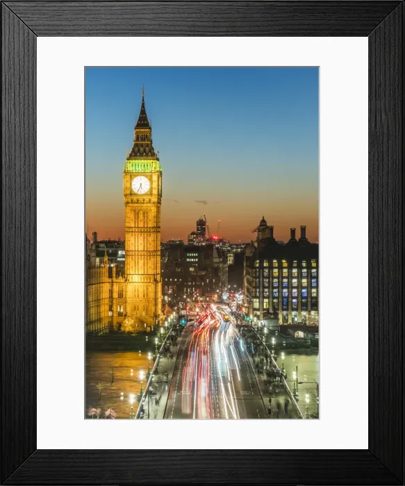 Framed Print : Big Ben (the Elizabeth Tower) and busy traffic on Westminster Bridge at dusk, London Framed Print : Big Ben (the Elizabeth Tower) and busy traffic on Westminster Bridge at dusk, London