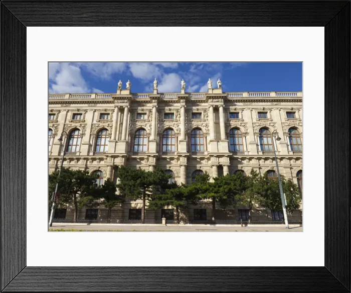 Framed Print : Side view of Natural History Museum (Naturhistorisches Museum), Vienna, Austria, Europe