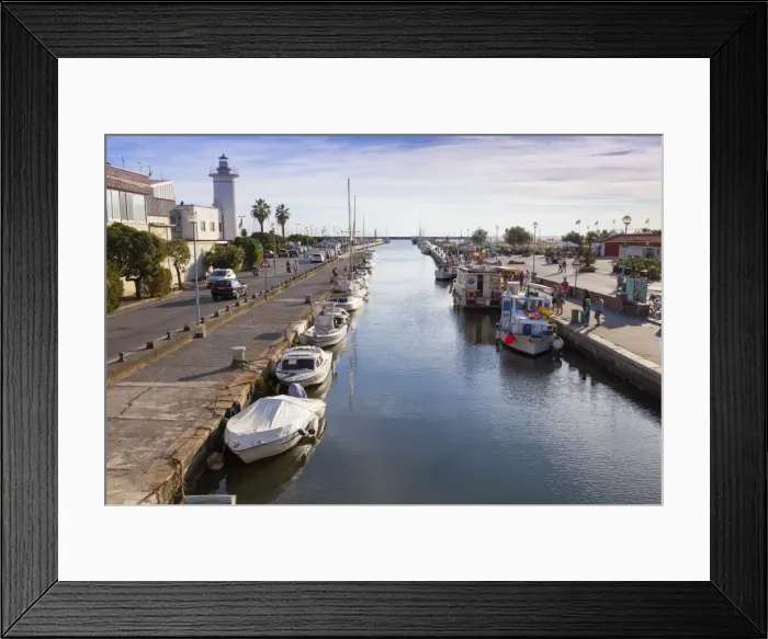 Framed Print : Burlamacca Canal, Viareggio, Tuscany, Italy, Europe Framed Print : Burlamacca Canal, Viareggio, Tuscany, Italy, Europe