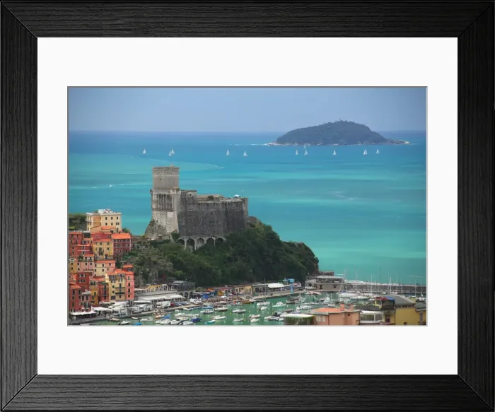 Framed Print : The fortress of Lerici, coast of Liguria, Italy, Europe Framed Print : The fortress of Lerici, coast of Liguria, Italy, Europe