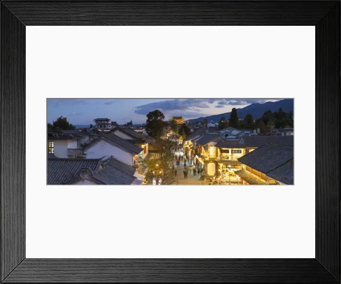 Framed Print : View of Dali at dusk, Yunnan, China, Asia Framed Print : View of Dali at dusk, Yunnan, China, Asia