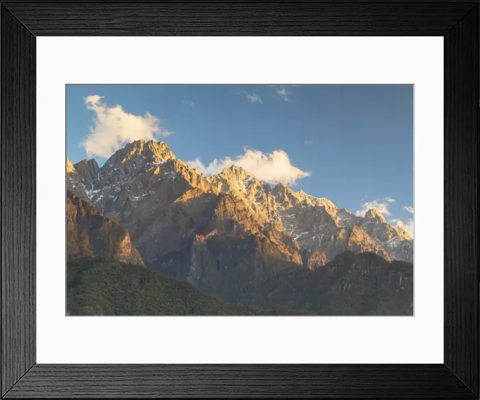 Framed Print : Tiger Leaping Gorge, UNESCO World Heritage Site, and Jade Dragon Snow Mountain (Yulong Xueshan) Framed Print : Tiger Leaping Gorge, UNESCO World Heritage Site, and Jade Dragon Snow Mountain (Yulong Xueshan)