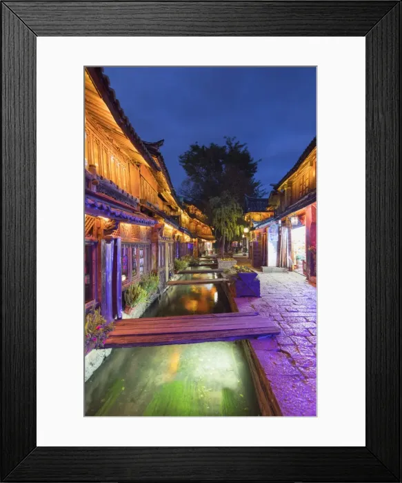 Framed Print : Bars and restaurants along canal at dusk, Lijiang, UNESCO World Heritage Site, Yunnan Framed Print : Bars and restaurants along canal at dusk, Lijiang, UNESCO World Heritage Site, Yunnan