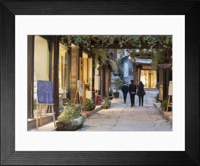 Framed Print : People walking through street, Lijiang, UNESCO World Heritage Site, Yunnan, China, Asia Framed Print : People walking through street, Lijiang, UNESCO World Heritage Site, Yunnan, China, Asia