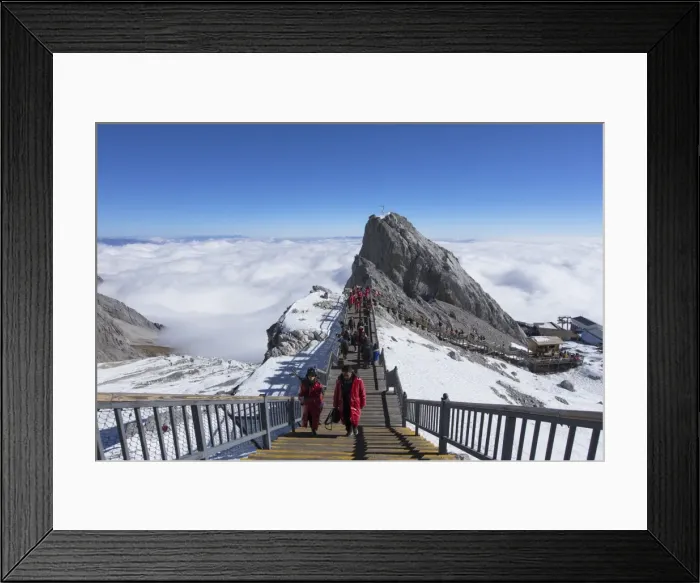 Framed Print : Tourists on Jade Dragon Snow Mountain (Yulong Xueshan), Lijiang, Yunnan, China, Asia Framed Print : Tourists on Jade Dragon Snow Mountain (Yulong Xueshan), Lijiang, Yunnan, China, Asia