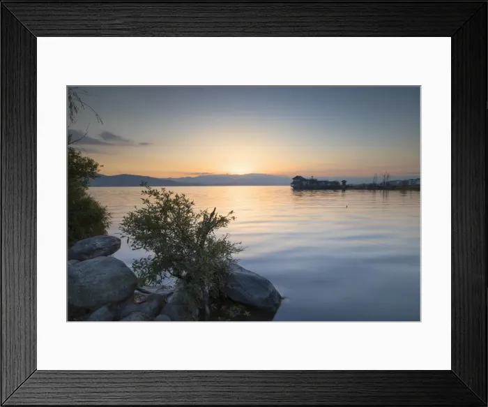 Framed Print : Erhai Lake at sunrise, Dali, Yunnan, China, Asia Framed Print : Erhai Lake at sunrise, Dali, Yunnan, China, Asia