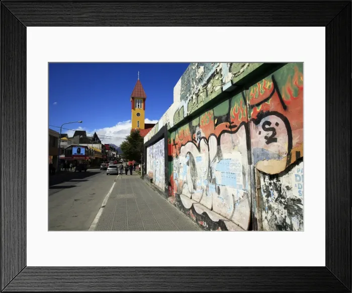 Framed Print : Street scene in Ushuaia, Tierra del Fuego, Argentina, South America Framed Print : Street scene in Ushuaia, Tierra del Fuego, Argentina, South America