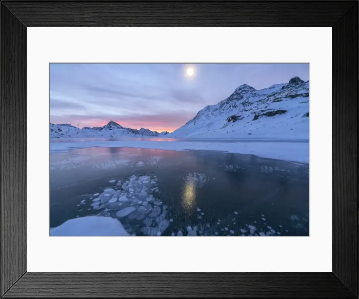 Framed Print : Ice bubbles frame the frozen Lago Bianco at dawn, Bernina Pass, canton of Graubunden Framed Print : Ice bubbles frame the frozen Lago Bianco at dawn, Bernina Pass, canton of Graubunden
