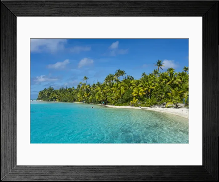 Framed Print : White sand bank in the turquoise waters of the Aitutaki lagoon, Rarotonga and the Cook Islands Framed Print : White sand bank in the turquoise waters of the Aitutaki lagoon, Rarotonga and the Cook Islands