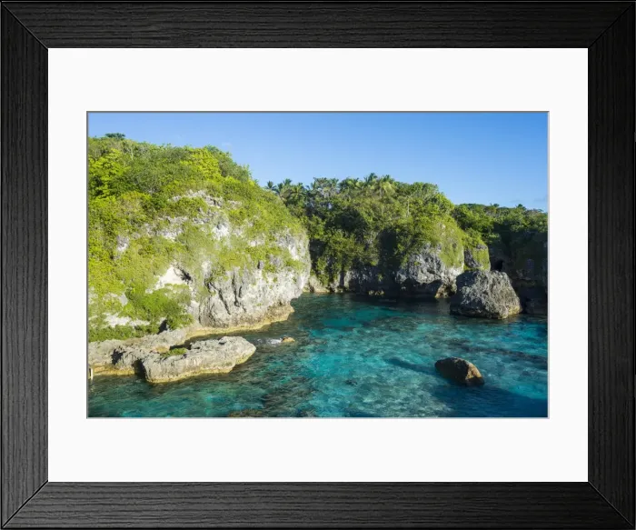 Framed Print : Turquoise waters in the Limu low tide pools, Niue, South Pacific, Pacific