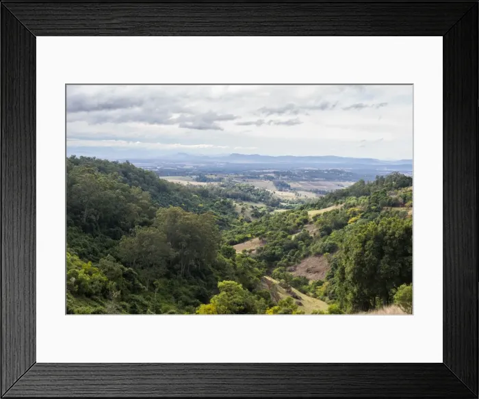 Framed Print : View over the wine region of the Hunter Valley, New South Wales, Australia, Pacific Framed Print : View over the wine region of the Hunter Valley, New South Wales, Australia, Pacific