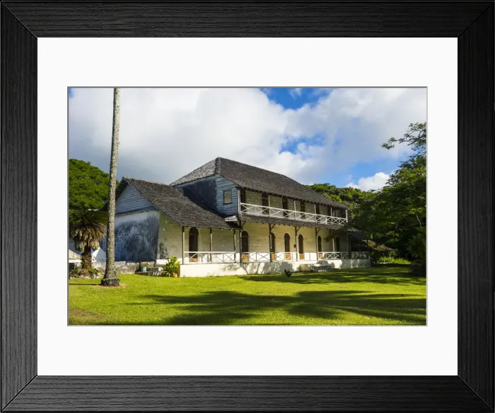 Framed Print : Para O Tane Palace, Avarua, capital of Rarotonga, Rartonga and the Cook Islands, South Pacific Framed Print : Para O Tane Palace, Avarua, capital of Rarotonga, Rartonga and the Cook Islands, South Pacific