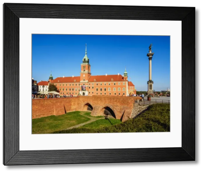 Framed Print : Castle Square, Royal Castle and Sigismunds Column, Old Town, Warsaw, Masovian Voivodeship Framed Print : Castle Square, Royal Castle and Sigismunds Column, Old Town, Warsaw, Masovian Voivodeship