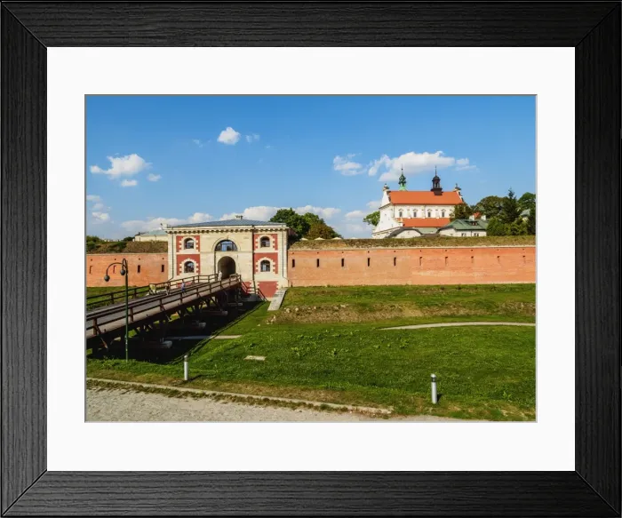Framed Print : Szczebrzeszyn Gate and Cathedral, Old Town, UNESCO World Heritage Site, Zamosc, Lublin Voivodeship Framed Print : Szczebrzeszyn Gate and Cathedral, Old Town, UNESCO World Heritage Site, Zamosc, Lublin Voivodeship