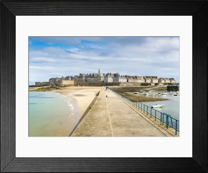 Framed Print : The town seen from the pier, St. Malo, Ille-et-Vilaine, Brittany, France, Europe Framed Print : The town seen from the pier, St. Malo, Ille-et-Vilaine, Brittany, France, Europe