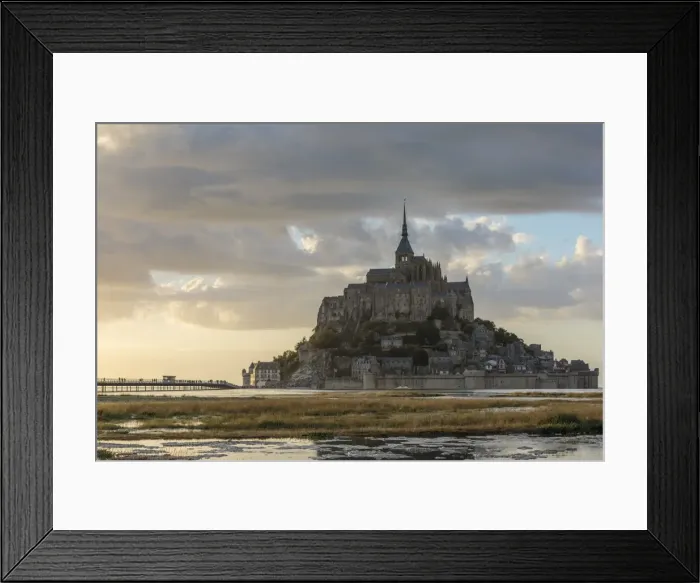 Framed Print : Sunset light, Mont-Saint-Michel, UNESCO World Heritage Site, Normandy, France, Europe Framed Print : Sunset light, Mont-Saint-Michel, UNESCO World Heritage Site, Normandy, France, Europe