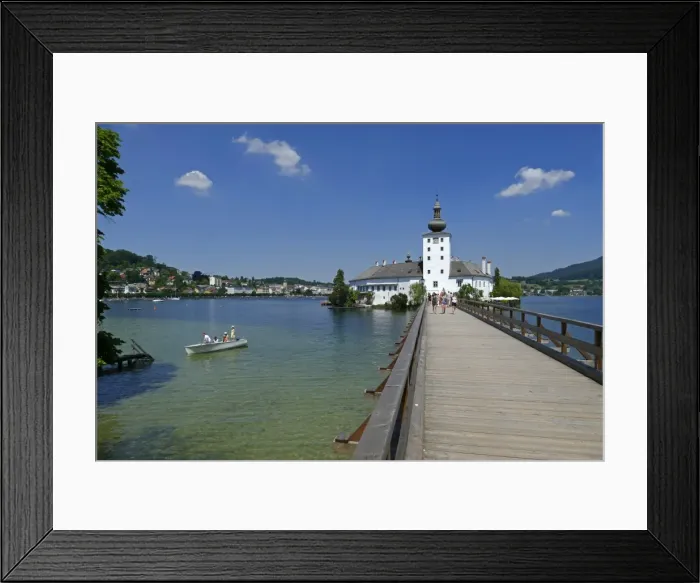 Framed Print : Ort Castle in the Town of Gmunden on Lake Traunsee, Salzkammergut, Upper Austria Framed Print : Ort Castle in the Town of Gmunden on Lake Traunsee, Salzkammergut, Upper Austria