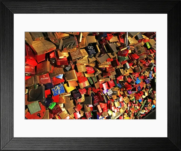 Framed Print : Love Padlocks on Hohenzollern Bridge, Cologne, North Rhine-Westphalia, Germany, Europe Framed Print : Love Padlocks on Hohenzollern Bridge, Cologne, North Rhine-Westphalia, Germany, Europe