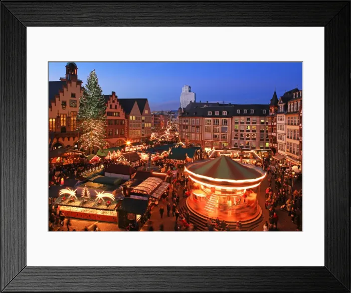 Framed Print : Christmas Fair on Roemerberg Square, Frankfurt am Main, Hesse, Germany, Europe Framed Print : Christmas Fair on Roemerberg Square, Frankfurt am Main, Hesse, Germany, Europe