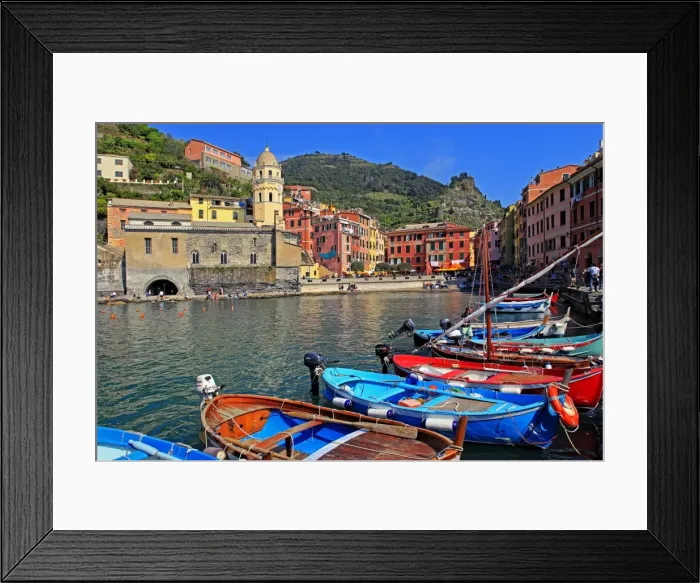 Framed Print : Vernazza, Italian Riviera, Cinque Terre, UNESCO World Heritage Site, Liguria, Italy Framed Print : Vernazza, Italian Riviera, Cinque Terre, UNESCO World Heritage Site, Liguria, Italy