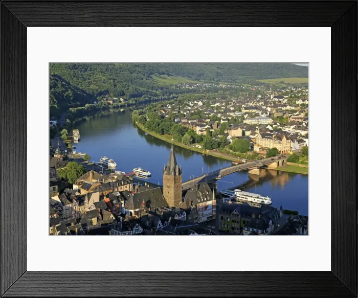 Framed Print : Bernkastel-Kues, Moselle Valley, Rhineland-Palatinate, Germany, Europe Framed Print : Bernkastel-Kues, Moselle Valley, Rhineland-Palatinate, Germany, Europe